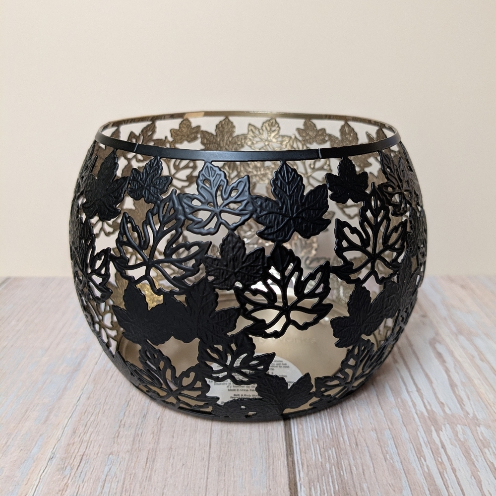 Bath & Body Works 3-Wick Candle Holder Black Leaves